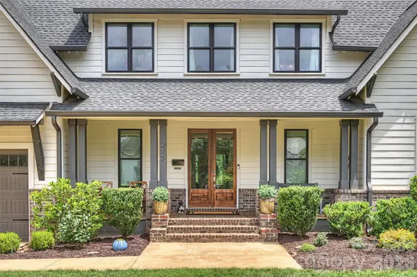 215 Hartford AVE, Charlotte, NC 28209