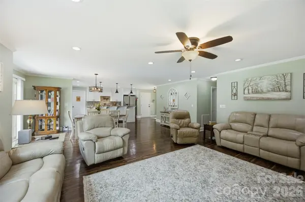 502 Ellenwood DR, Kings Mountain, NC 28086