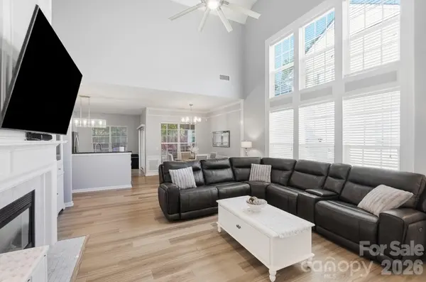 8530 Heron Glen DR, Charlotte, NC 28269
