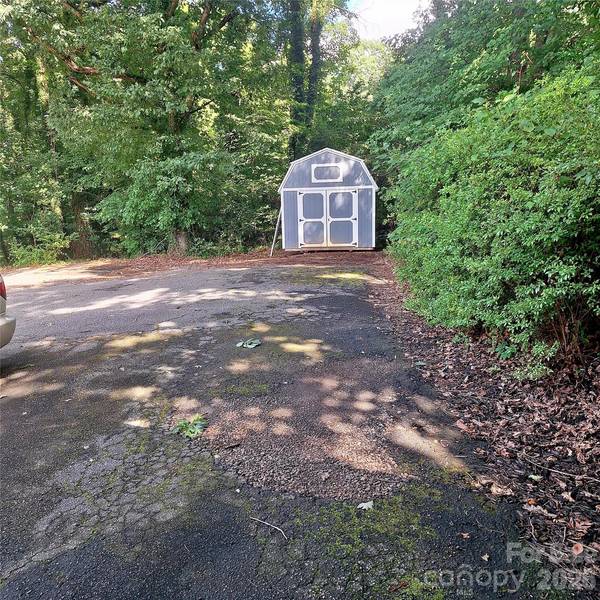 1876 Drexel RD, Valdese, NC 28690