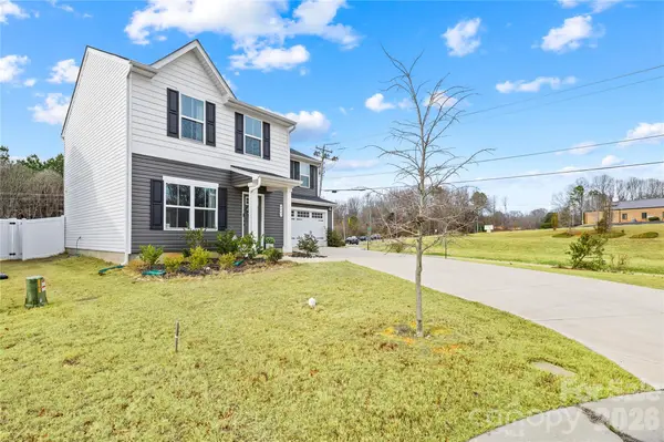 527 Millstone DR, Edgemoor, SC 29712