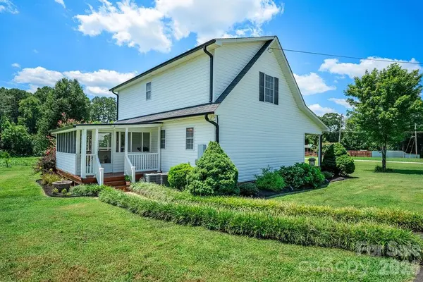 510 Mauneyville RD, Cherryville, NC 28021