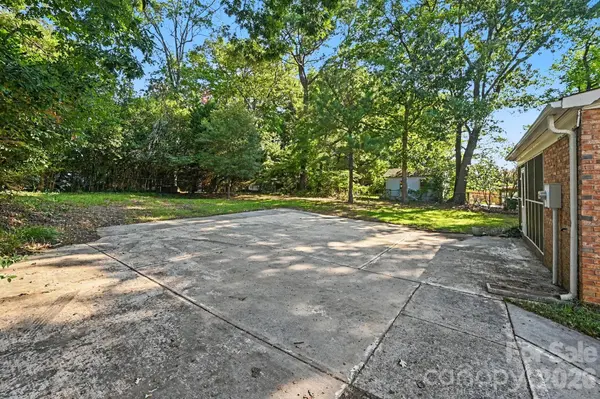6915 Idlewild RD, Charlotte, NC 28212