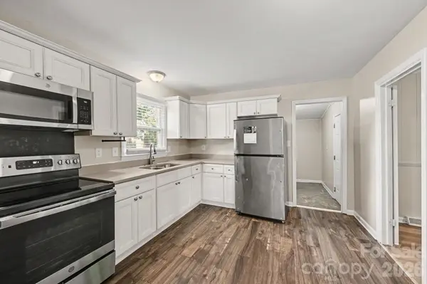 6915 Idlewild RD, Charlotte, NC 28212