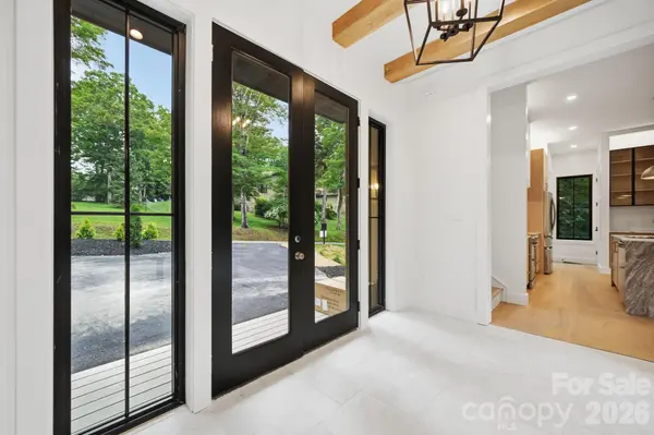 519 Rock Spring CIR, Sugar Mountain, NC 28604