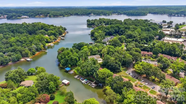 4142 Charlotte HWY #C, Lake Wylie, SC 29710