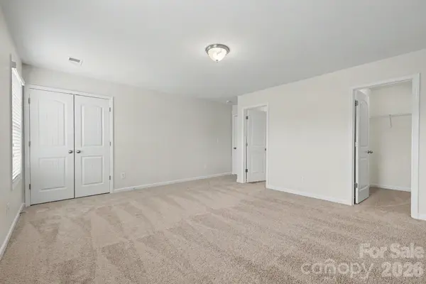 2318 Sonoma Valley DR, Charlotte, NC 28214