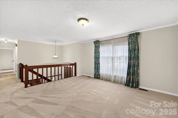 5000 Cedar Forest DR, Charlotte, NC 28226