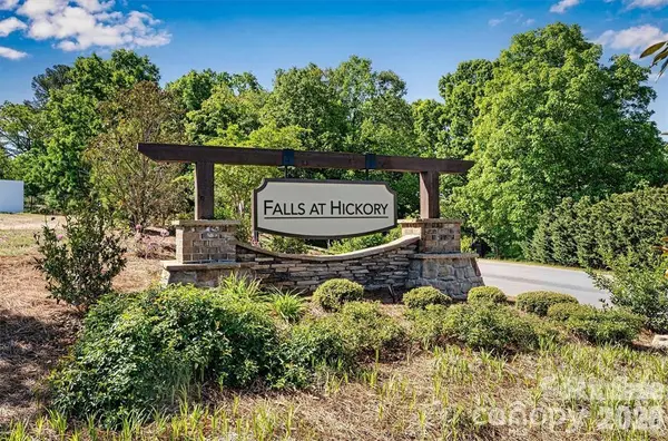1330 37th Avenue LN NE, Hickory, NC 28601