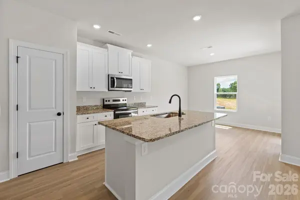 3341 Yorkshire DR, Gastonia, NC 28052