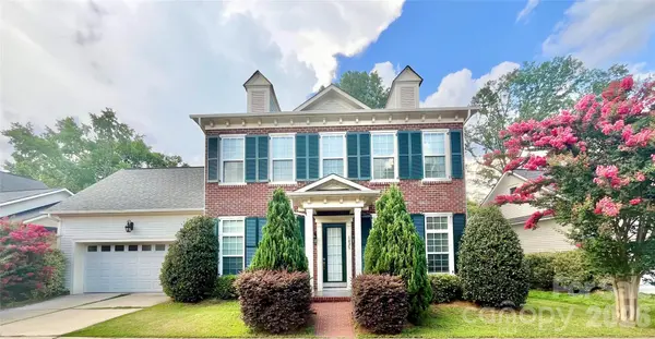 1025 N Sharon Amity RD, Charlotte, NC 28211
