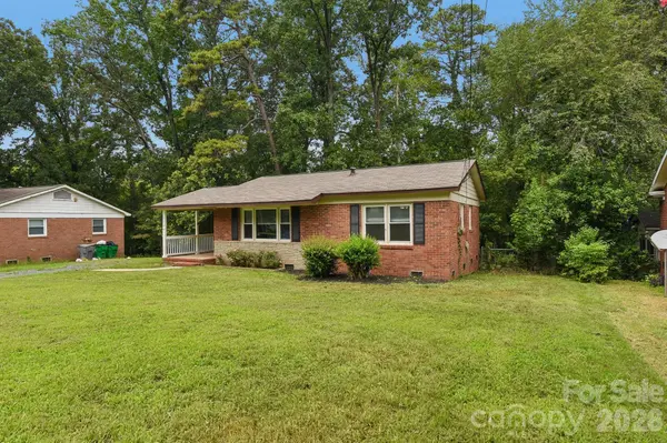3624 Sargeant DR, Charlotte, NC 28217