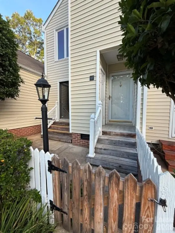 327 Eastwood DR, Salisbury, NC 28146