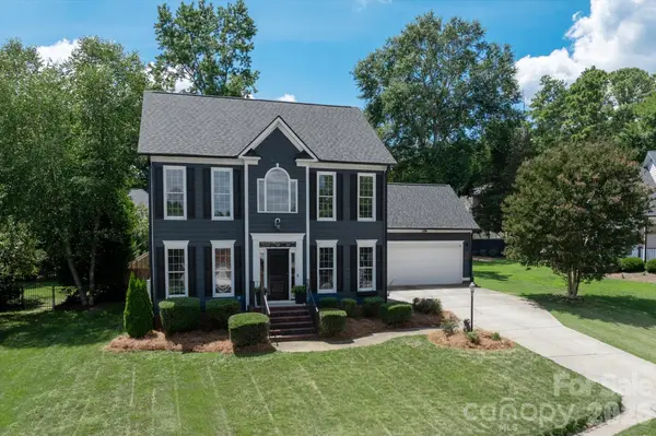 1235 Old Coach LN, Rock Hill, SC 29732