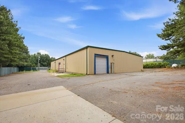 135 Joshua CT, Lincolnton, NC 28092