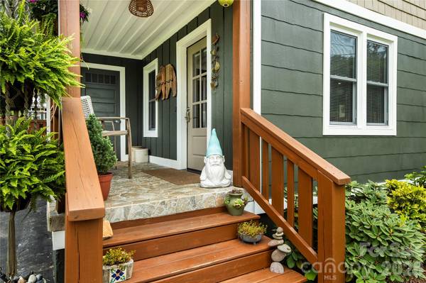 357 N Country Club RD, Brevard, NC 28712