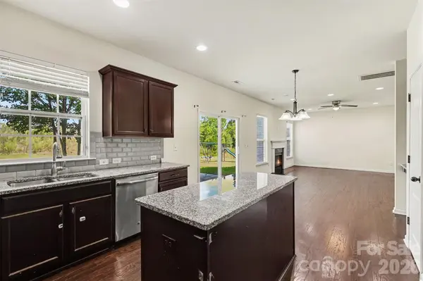 10704 Sky Chase AVE NW, Concord, NC 28027