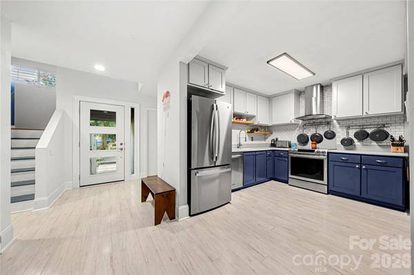 222 Riverview TER, Lake Wylie, SC 29710