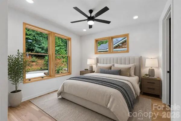 27 Denali DR, Asheville, NC 28806
