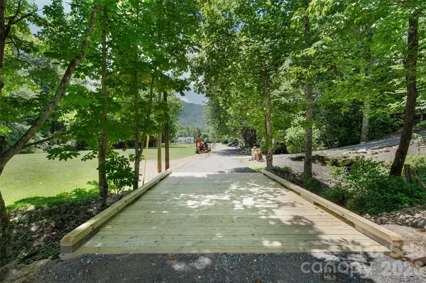 74, Tract 3 & 4 Badd LN, Maggie Valley, NC 28751