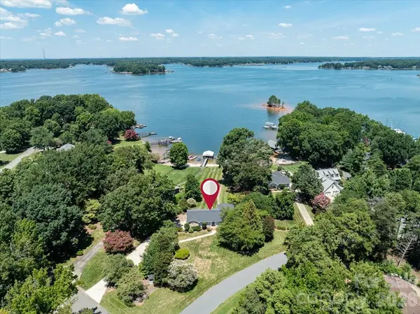 118 Teakwood LN, Mooresville, NC 28117