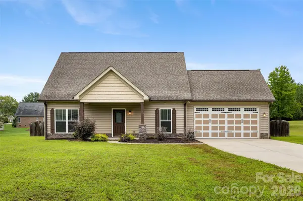 926 Hathcock Glen DR, Oakboro, NC 28129