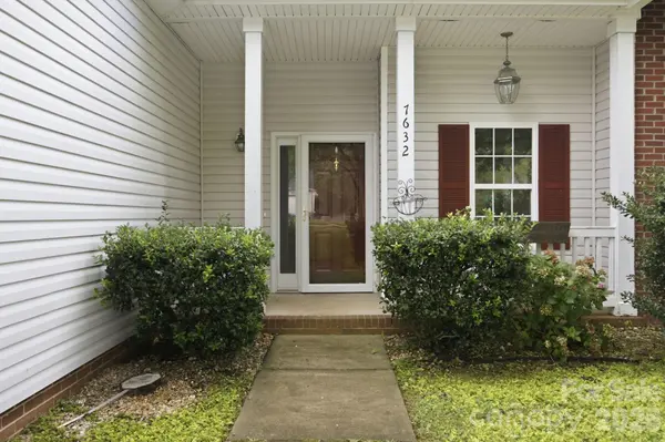 7632 Free Bird AVE, Charlotte, NC 28216