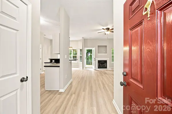 7632 Free Bird AVE, Charlotte, NC 28216
