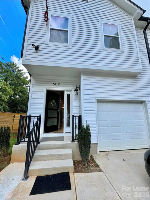 507 Greenwood DR, Charlotte, NC 28217