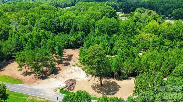1156 Lyn Well RD, Lincolnton, NC 28092
