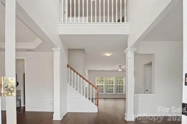 7633 Rathburn LN, Charlotte, NC 28277