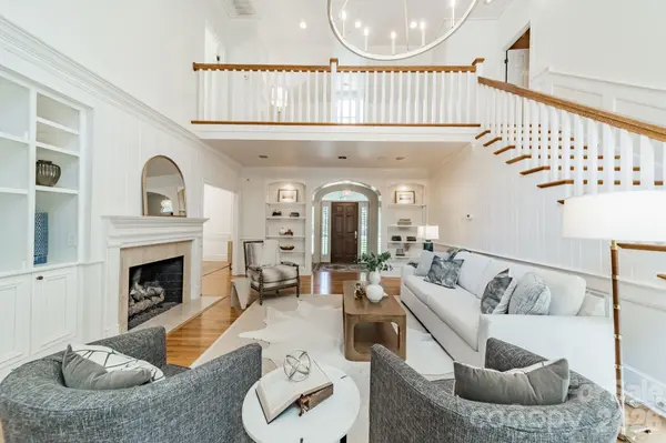 304 S Canterbury RD, Charlotte, NC 28211