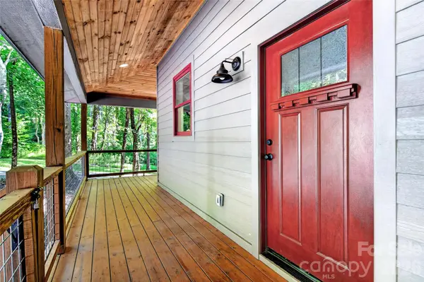 43 Clinchfield Gap RD, Marion, NC 28752