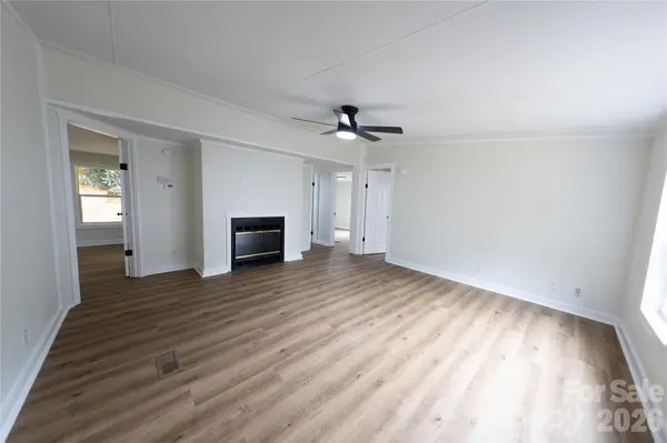 559 Old Quebec RD, Lake Toxaway, NC 28747