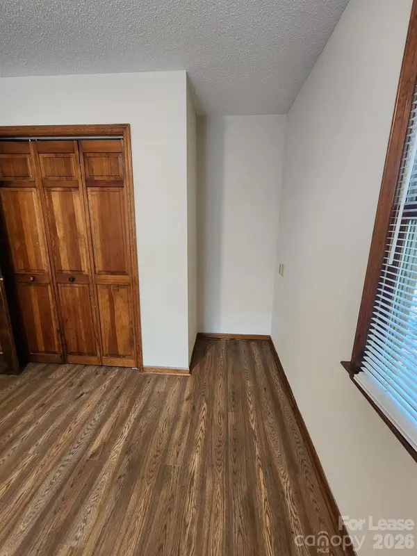 9000 Oakridge DR, Kannapolis, NC 28081
