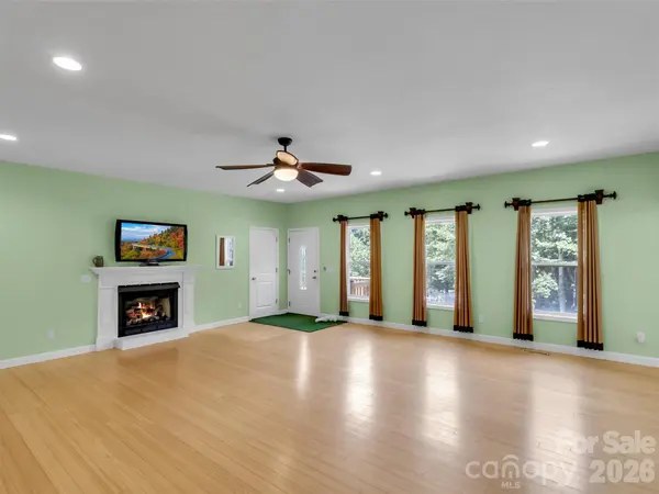 169 Roadrunner DR, Balsam, NC 28707