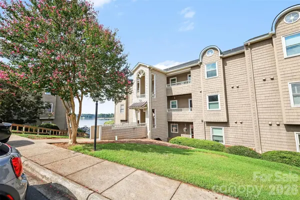 9817 Emerald Point DR #Unit 10, Charlotte, NC 28278