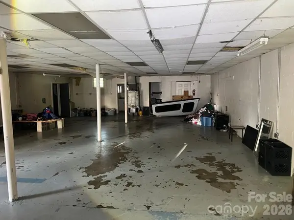 1836 Oakdale RD, Charlotte, NC 28216