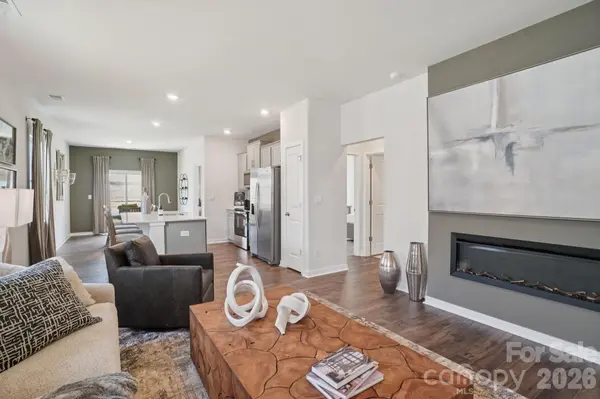 57 Cora View TRL, Waynesville, NC 28785