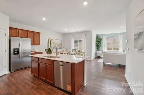 62 Cora View TRL, Waynesville, NC 28785