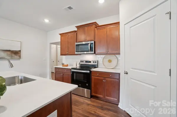 62 Cora View TRL, Waynesville, NC 28785
