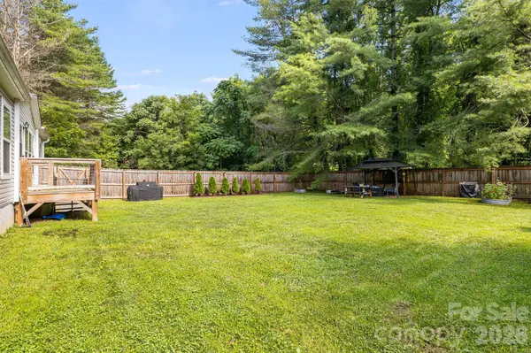 10 Pyrite WAY, Asheville, NC 28806