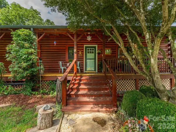 107 Tibi LN, Waynesville, NC 28785