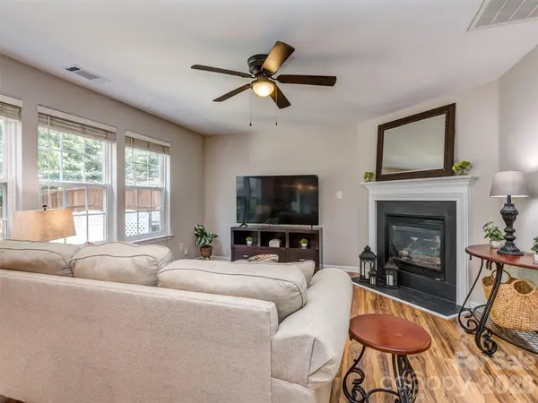 10326 Haddington DR NW, Charlotte, NC 28269