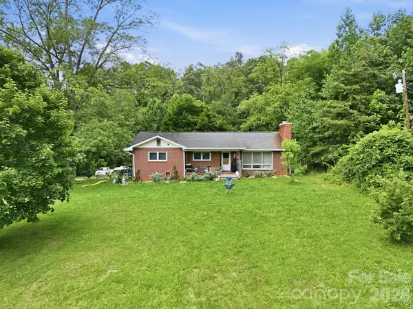 374 Old County Home RD, Asheville, NC 28806