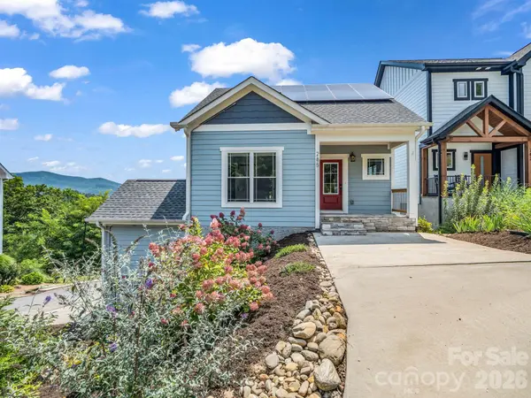 285 Mount Allen HTS, Black Mountain, NC 28711