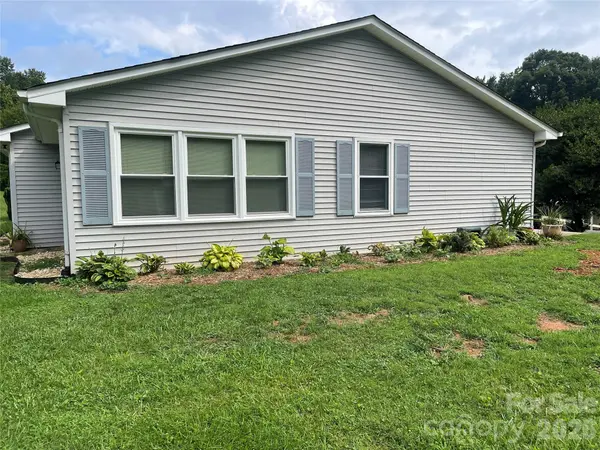 111 Holly CT, Bostic, NC 28018