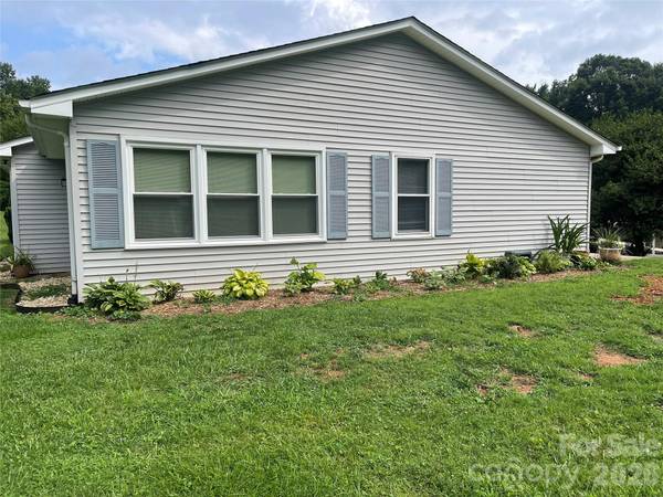 111 Holly CT, Bostic, NC 28018