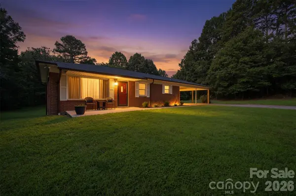 76 Ken Smith LN, Taylorsville, NC 28681