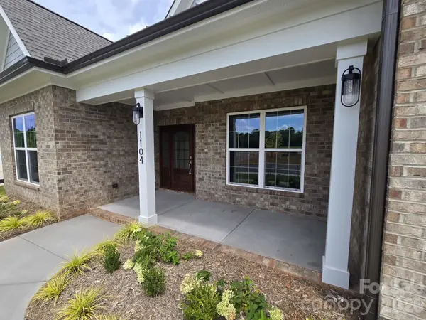 1104 Piper Meadows DR, Waxhaw, NC 28173
